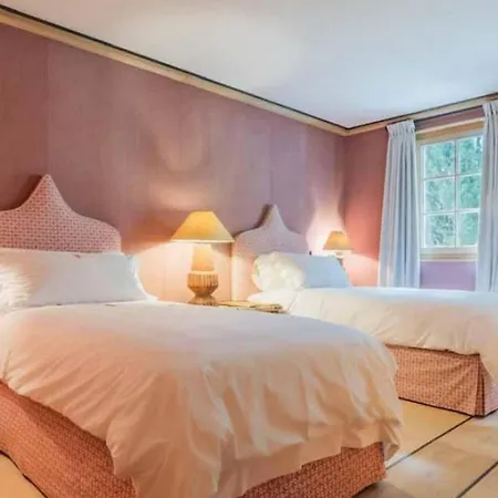 6br Bright And Spacious Chalet With Sauna Villa *