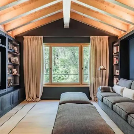 6br Bright And Spacious Chalet With Sauna